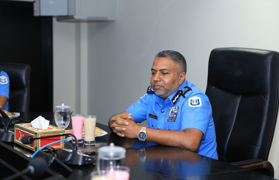 35 އަހަރުވަންދެން ފުލުހުންގެ ޚިދުމަތަުގައި މަސައްކަތް ކުރެއްވި ފުލުހުންނާއި ސީޕީ ބަދަލުކުރައްވައިފި