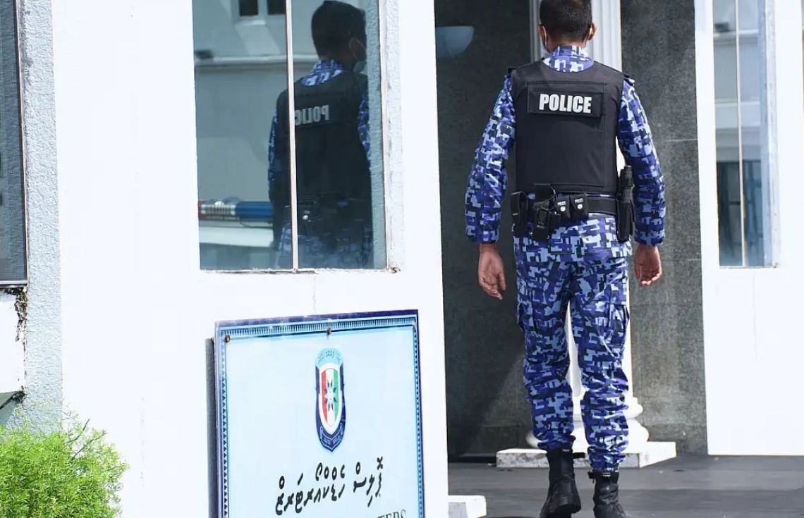 ށ. މިލަންދޫ ގެެއަކުން ވަގަށް ނެގި 120،000ރ.ގެ އަގުހުރި މުދާ ފުލުހުން ހޯދައިފި