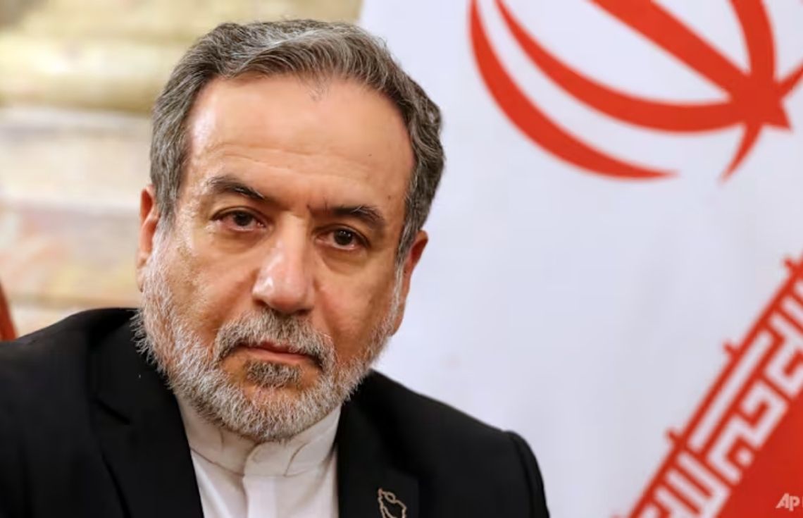 އީރާނުގެ ޚާރިޖީ ވަޒީރު އަރާގްޗީ މަޝްވަރާއަށް ޕާކިސްތާނަށް ވަޑައިގަންނަވަނީ