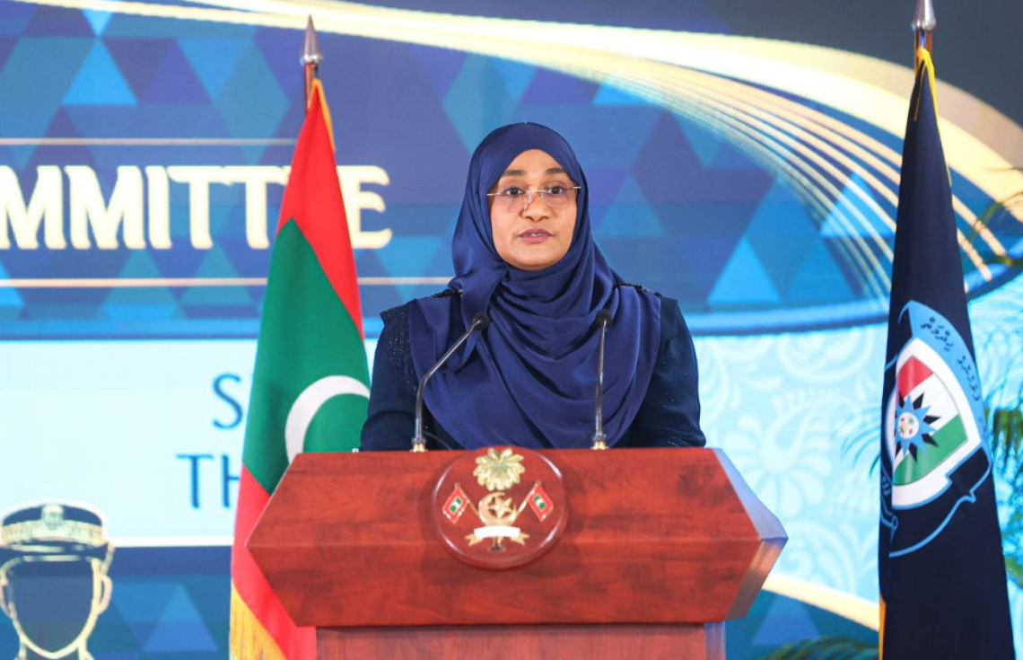 އަންހެނުންނަކީ ކެތްތެރި ބައެއްކަމުން، ޕޮލިސިންގައި އަންހެނުންގެ ދައުރު އޮތުމަކީ ކުރިއެރުމެއް: ފަސްޓް ލޭޑީ