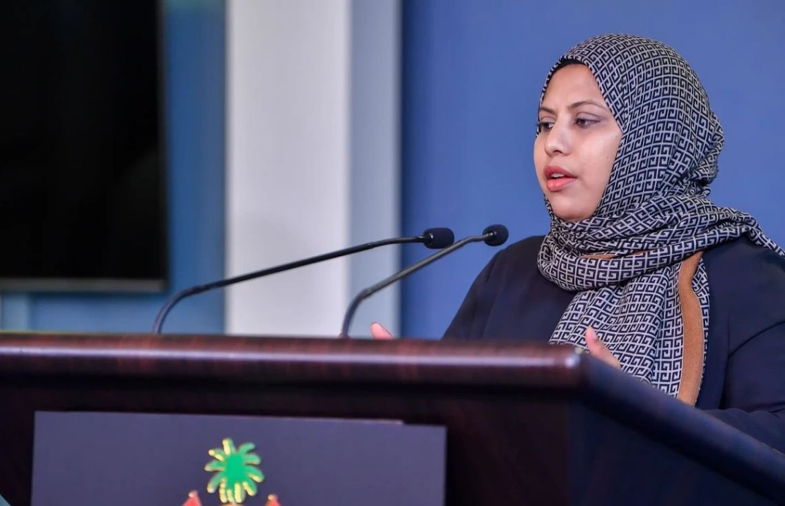 އެއްވެސް ފަރާތަކަށް އަމާޒުކޮށް ތާއަބަދު ފުރައްސާރަކޮށް ދޮގު ވާހަކަ ފެތުރުމަކީ މިނިވަން ނޫސްވެރިކަމެއް ނޫން: ވަޒީރު ހީނާ