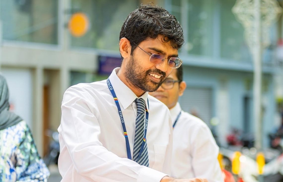 ސްޓެލްކޯގެ އެމްޑީގެ މަޤާމަށް ވަޤުތީގޮތުން އެ ކުންފުނި ހިންގުމާ ހަވާލުވެ ހުންނެވި އަޒްވަރު ޢައްޔަނުކުރައްވައިފި