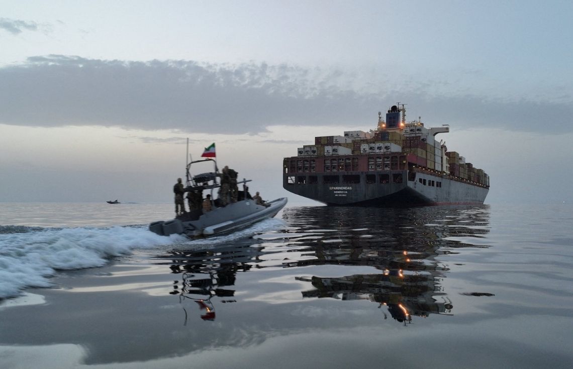 އެމެރިކާއިން އީރާނުގެ ކަނޑުތައް ބަންދުކުރި ކުރުން ނިމުމަމަކަށް ގެންނަނަމަ އީރާނުން ހޮރްމުޒް ހުޅުވަން ތައްޔާރު