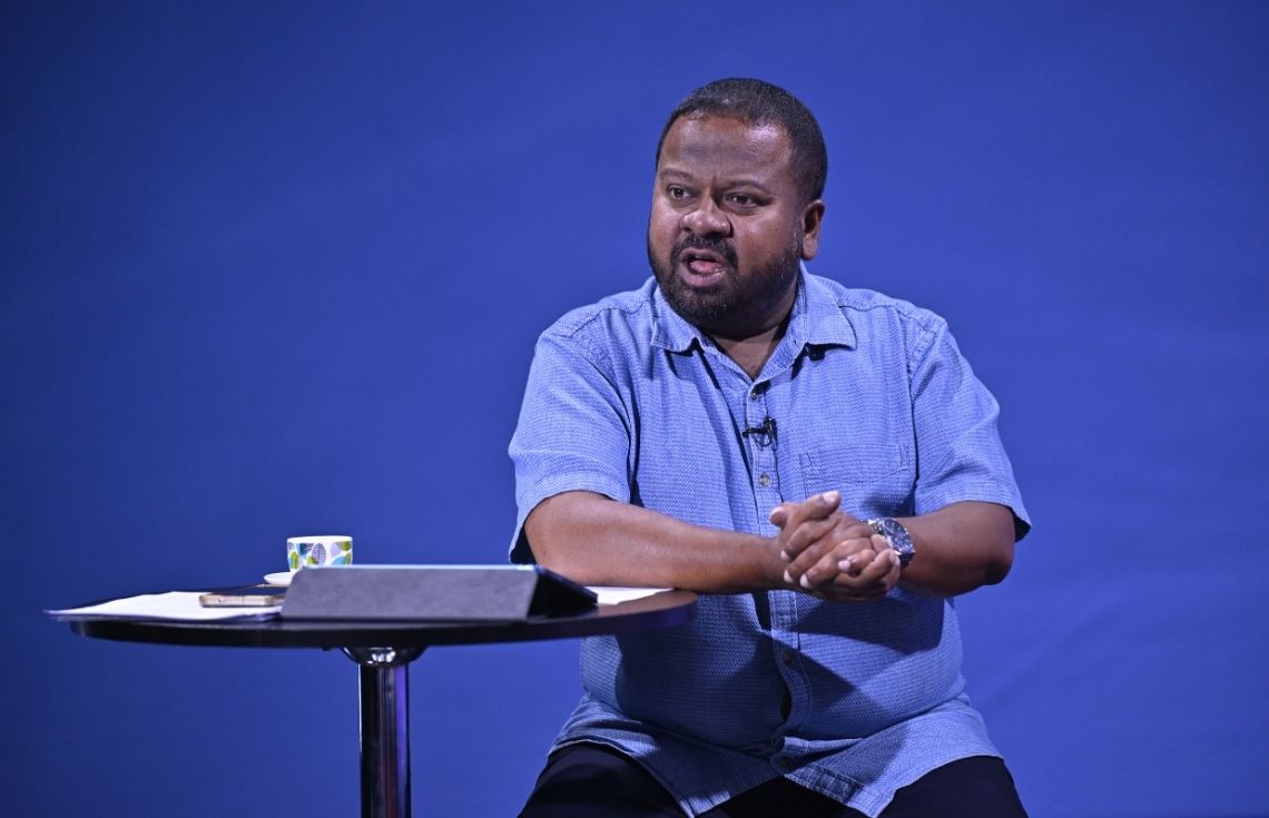 ސިޔާސީ މުވައްޒަފުން މަދުކުރުމުގެ މަސައްކަތް ދަނީ ކުރިއަށް، ވަޒީފާ އަށް ފަރުވާކުޑަ މީހުން ދަނީ ވަކިކުރަމުން