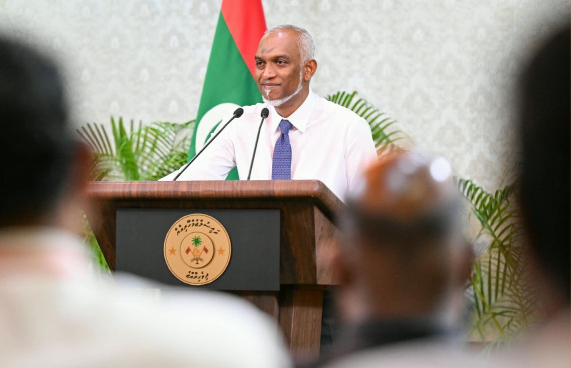 މަސައްކަތްތެރިކަން ކުރިއެރުވުމުގައި ސަރުކާރުން ގެންގުޅެނީ ވަށައިޖެހޭ އަދުލުވެރި ސިޔާސަތެއް: ރައީސް