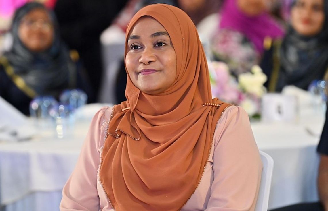 މިއަދަކީ ނޫސްވެރިންގެ އަޚްލާޤީ މިންގަނޑުތަކާމެދު ފިކުރު ހިންގާލަންވީ ދުވަހެއް: މެޑަމް ސާޖިދާ