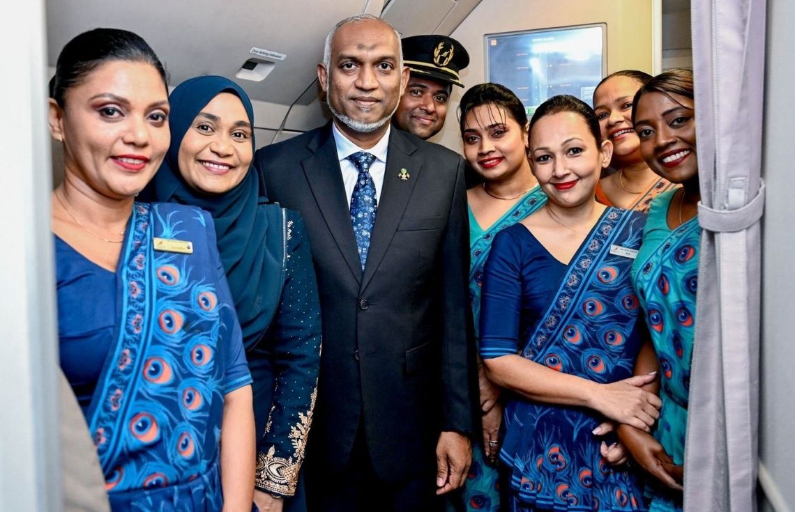 ރައީސުލްޖުމްހޫރިއްޔާ، ކޮޅުނބަށް ކުރެއްވި ދަތުރުފުޅުގައި އިޚްތިޔާރުކުރެއްވީ ސްރީލަންކަން އެއަރލައިންސް
