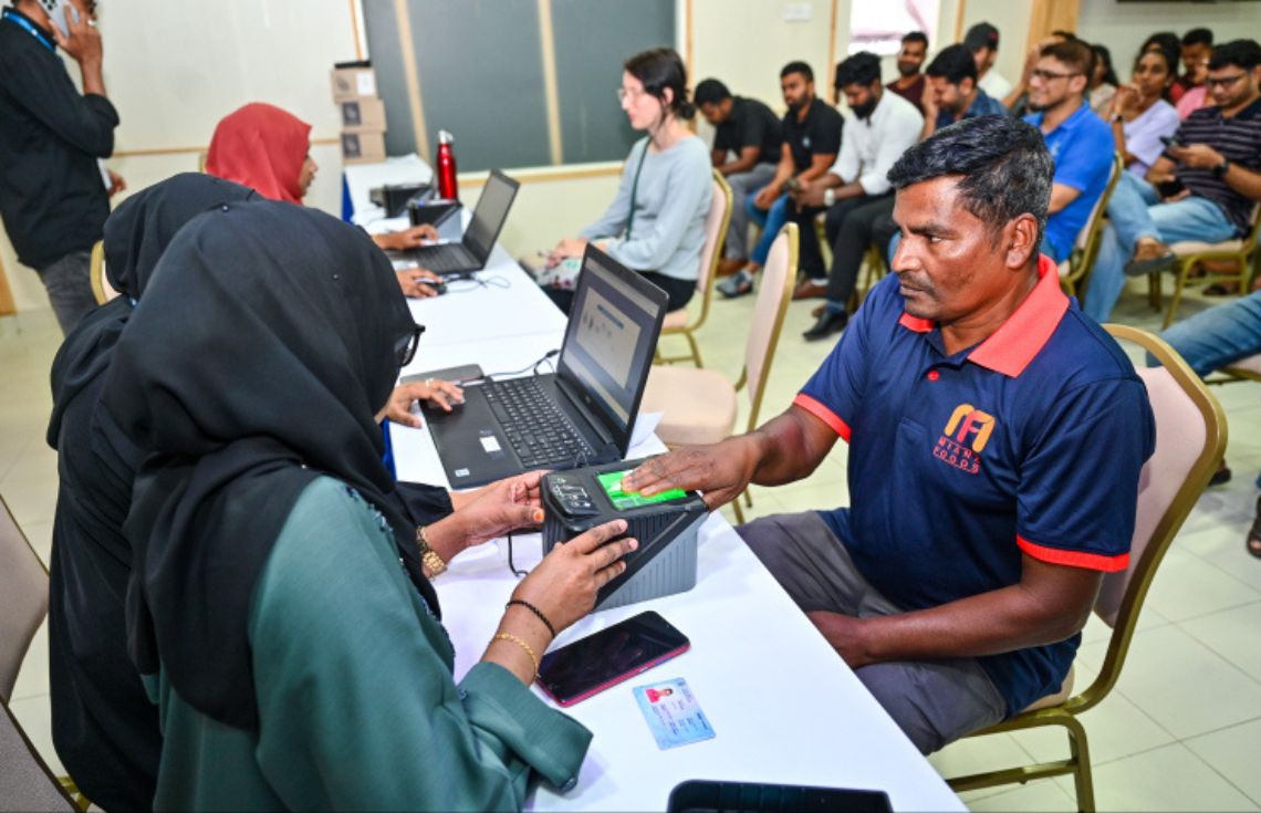 ސަރުކާރުން ހަވާލުވިއިރު %13 ގައި ހުރި ބިދޭސީންގެ ބަޔޯމެޓްރިކް ރެކޯޑްތައް  %98 އަށް އިތުރުކުރެވިއްޖެ : ވަޒީރު އިހްސާން