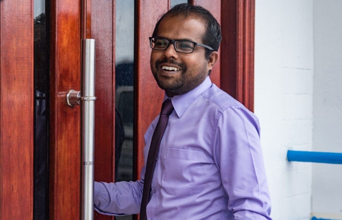 ފިޔާޒުގެ މައްޗަށް ޤަޛުފުގެ ކުށުގެ ދައުވާ އުފުލައިފި