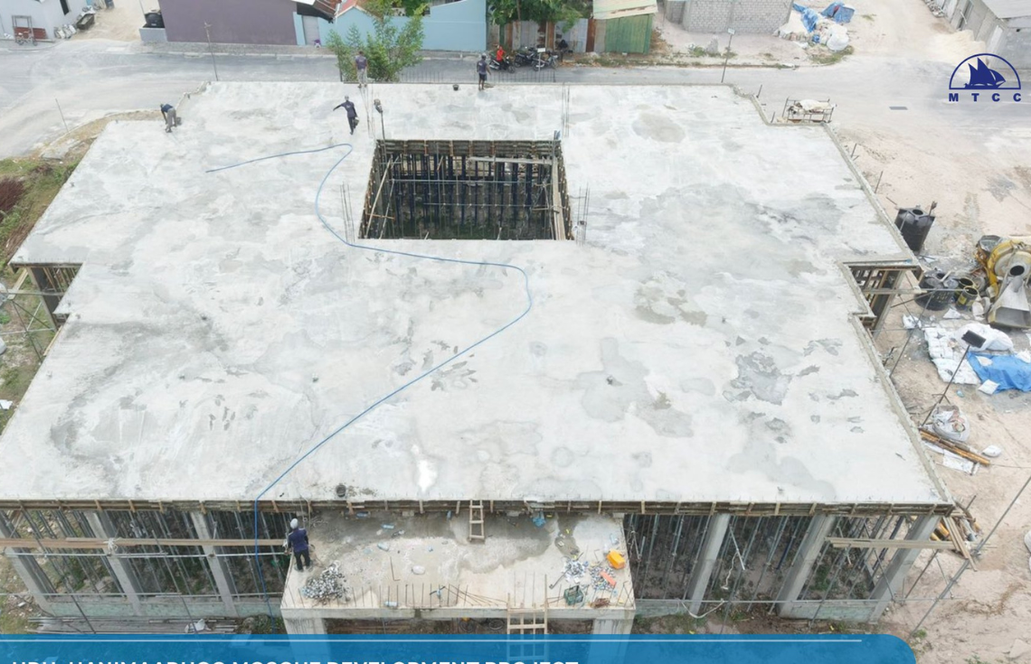 ހަނިމާދޫ މިސްކިތް: މިހާރު ކުރިޔަށްދަނީ ކޮންކްރީޓާ ގުޅުންހުރި މަސައްކަތްތައް