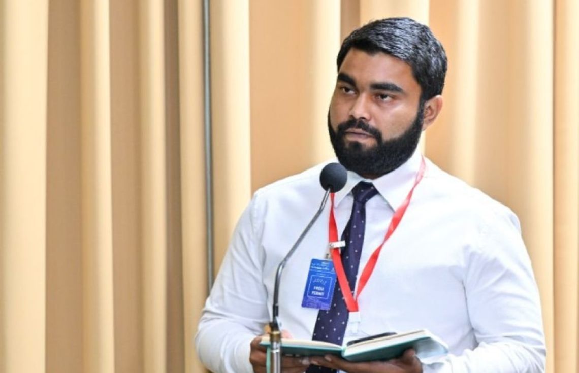ނޫސްވެރިޔާ ޝަހްޒާން ކޯޓަށް ހާޒިރުވުމަށް އަންގައިފި