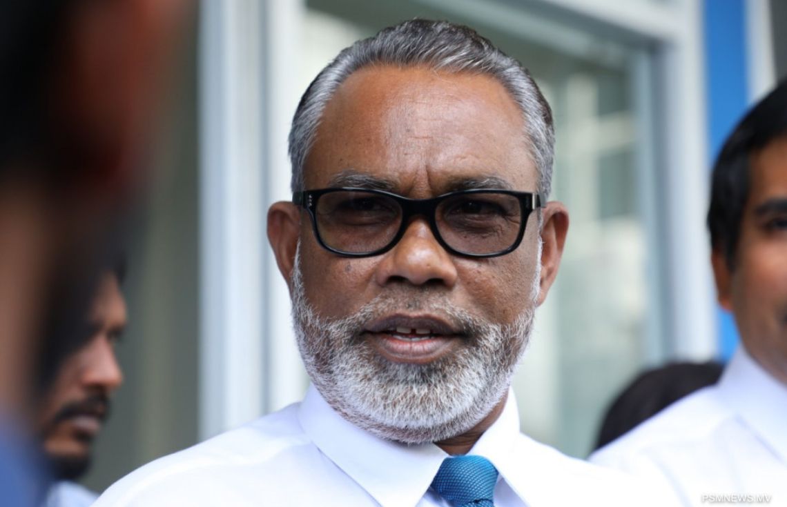 ކަނޑުން ވިއްކާލި ބައި ހޯދަން ތިން ރައީސުން އެއް މޭޒަކަށް ވަޑައިގަންނަވަން އަބްދުއްރަހީމް ގޮވާލައްވައިފި