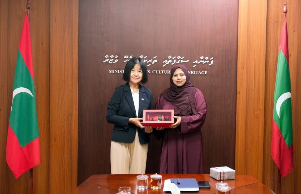 ޖަޕާނުގެ ސަފީރު، ވަޒީރު ހީނާގެ އަރިހަށް އިޙްތިރާމުގެ ޒިޔާރަތެއް ކުރައްވައިފި