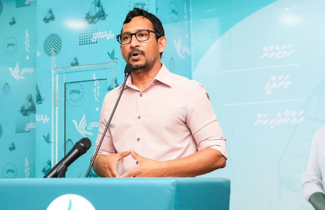 ކުރީގެ ތިން ރައީސުންނަކީ އިޚުލާޞްތެރިކަމެއް ނެތް ބައެއް، ދެއްކޭނީ ކޮން މިނިވަންކަމެއް؟ - ފަލާޙު