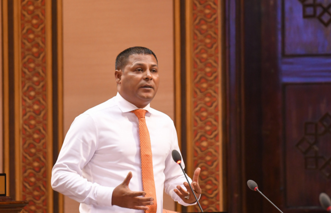 އައްބާސްގެ އިތުރުފުޅު ހާމަވުމުން އެކްސްގައި ކުރެއްވި ޕޯސްޓް ޑިލީޓްކުރައްވައިފި