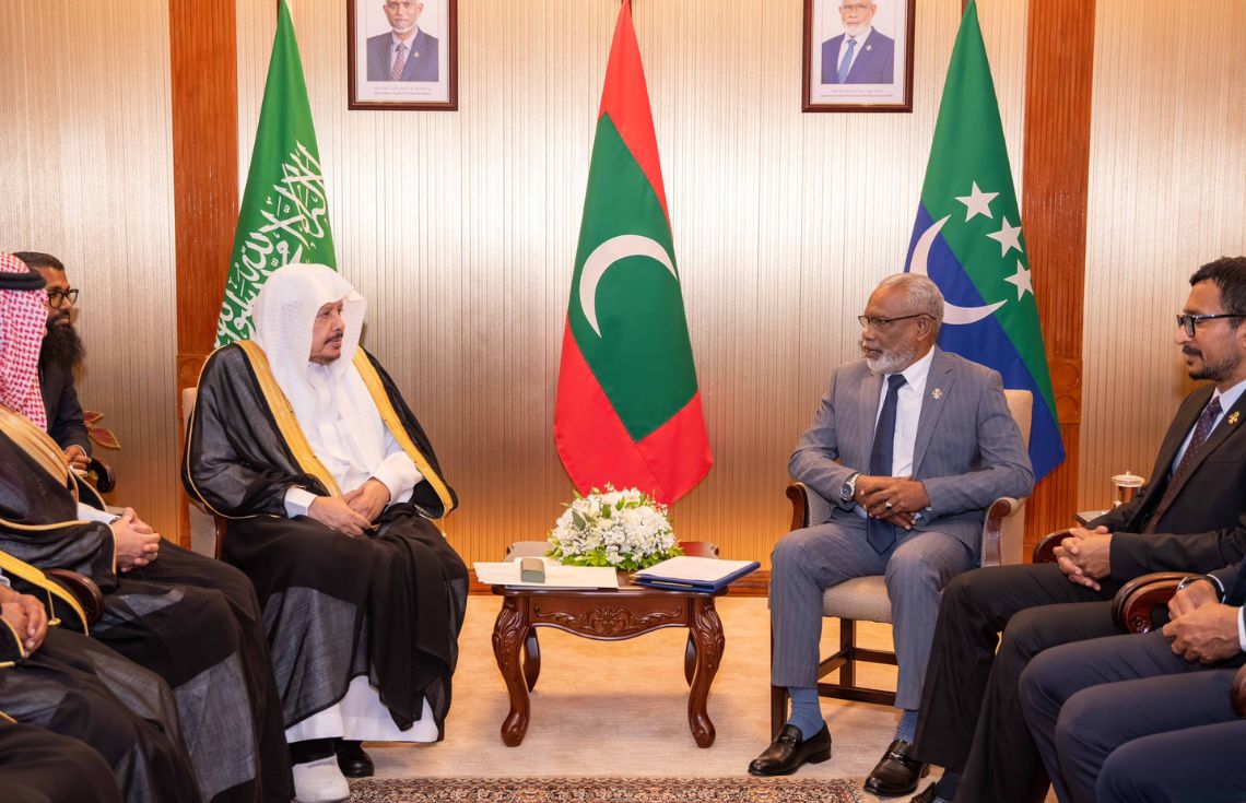 ސަޢުދީގެ ޝޫރާ ކައުންސިލްގެ ރައީސް، ރައްޔިތުންގެ މަޖިލީހަށް ޒިޔާރަތްކުރައްވައިފި