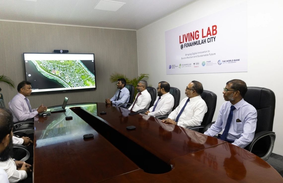 ފުވައްމުލަކުގައި ޤާއިމްކުރި 'ލިވިންގ ލެބް' އަދި 'މަލްޓި ހަޒާޑް އަރލީ ވަރނިންގް ސިސްޓަމް' ލޯންޗުކޮށްފި