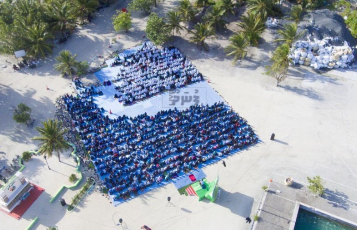 މާލެ ސަރަހައްދުގެ 4 މައިދާނެއްގައި އީދު ނަމާދުގެ ބޮޑު ޖަމާއަތް ބާއްވަނީ