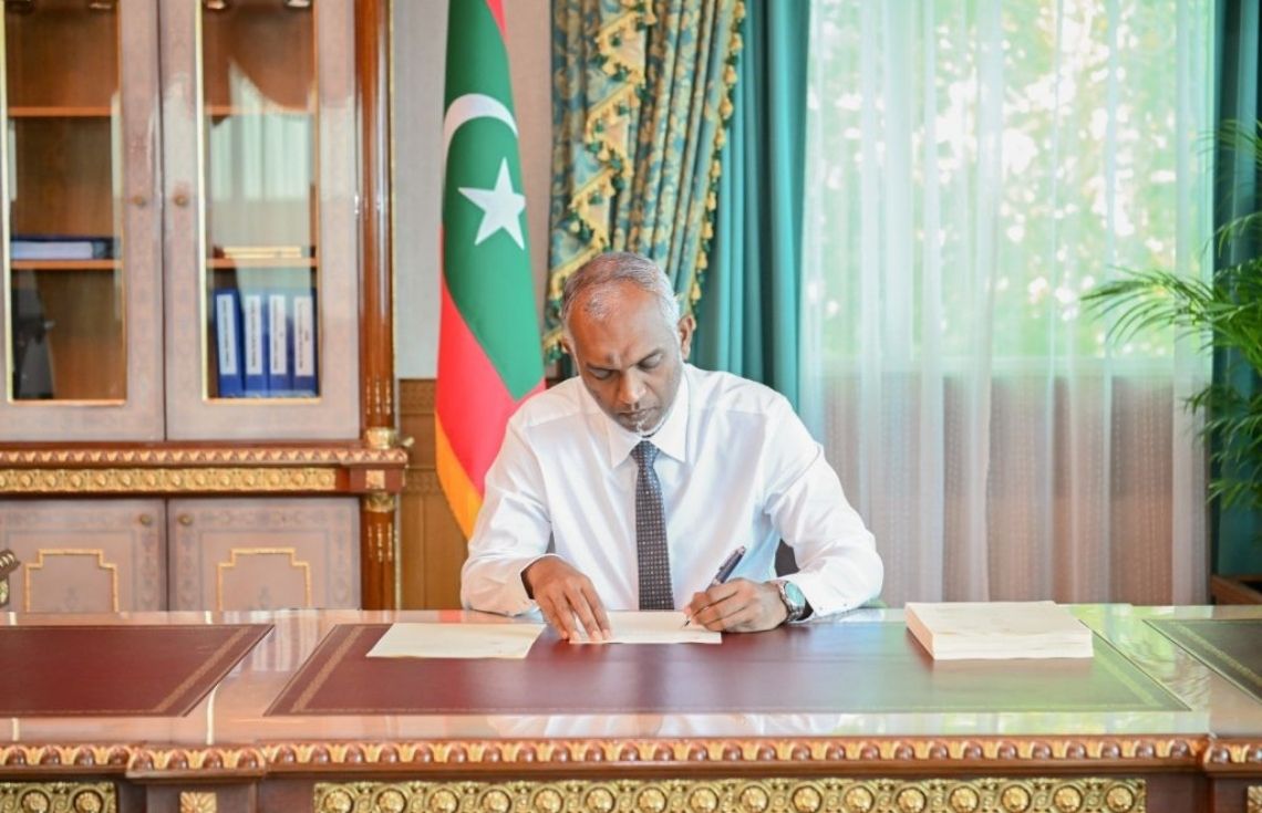 ރައީސުލްޖުމްހޫރިއްޔާ ސިންގަޕޫރަށް ކުރެއްވި ނުރަސްމީ ދަތުރުފުޅު ނިންމަވާލެއްވުމަށްފަހު މާލެ ވަޑައިގެންފި