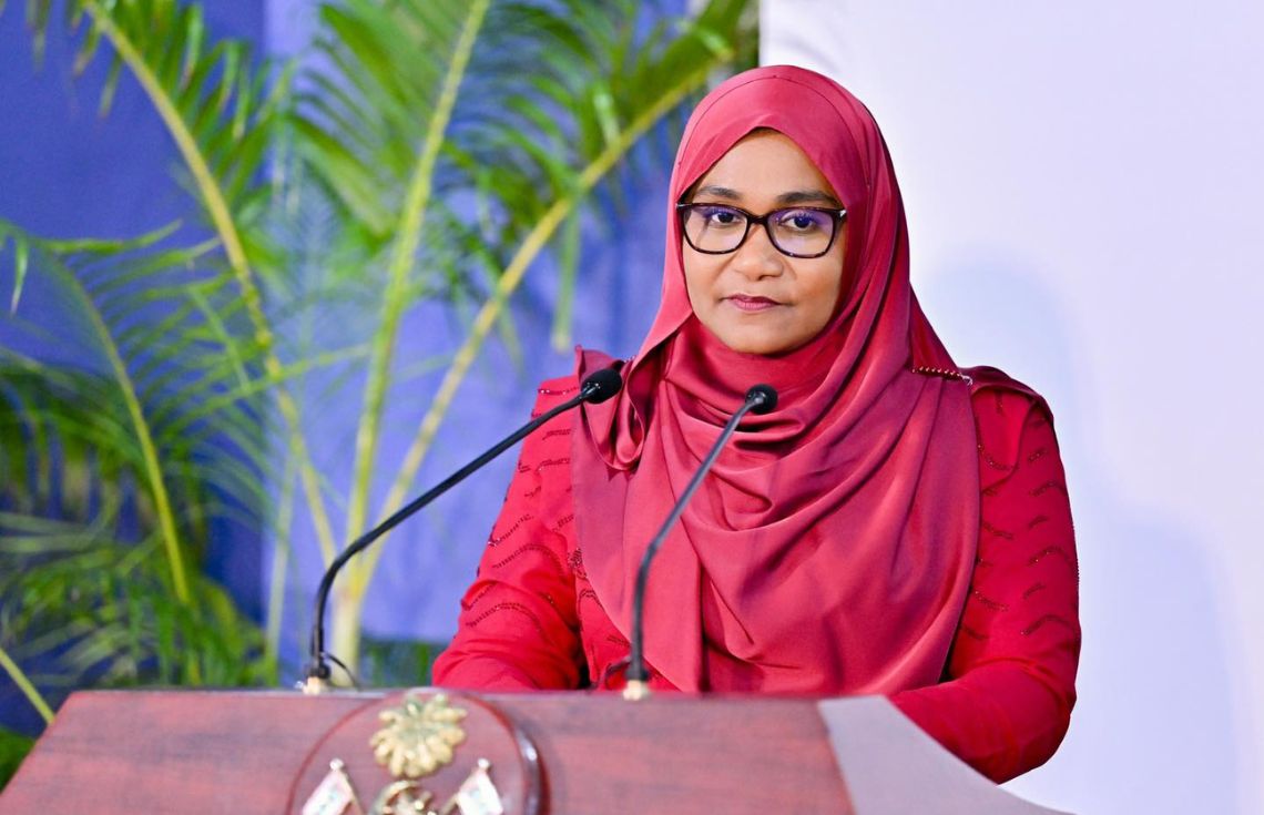 ދުންފަތުގެ ނުރައްކަލުން އަންނަން އޮތް ޖީލުތައް ސަލާމަތްކުރުމަކީ އެންމެންގެ ޒިންމާއެއް: މެޑަމް ސާޖިދާ