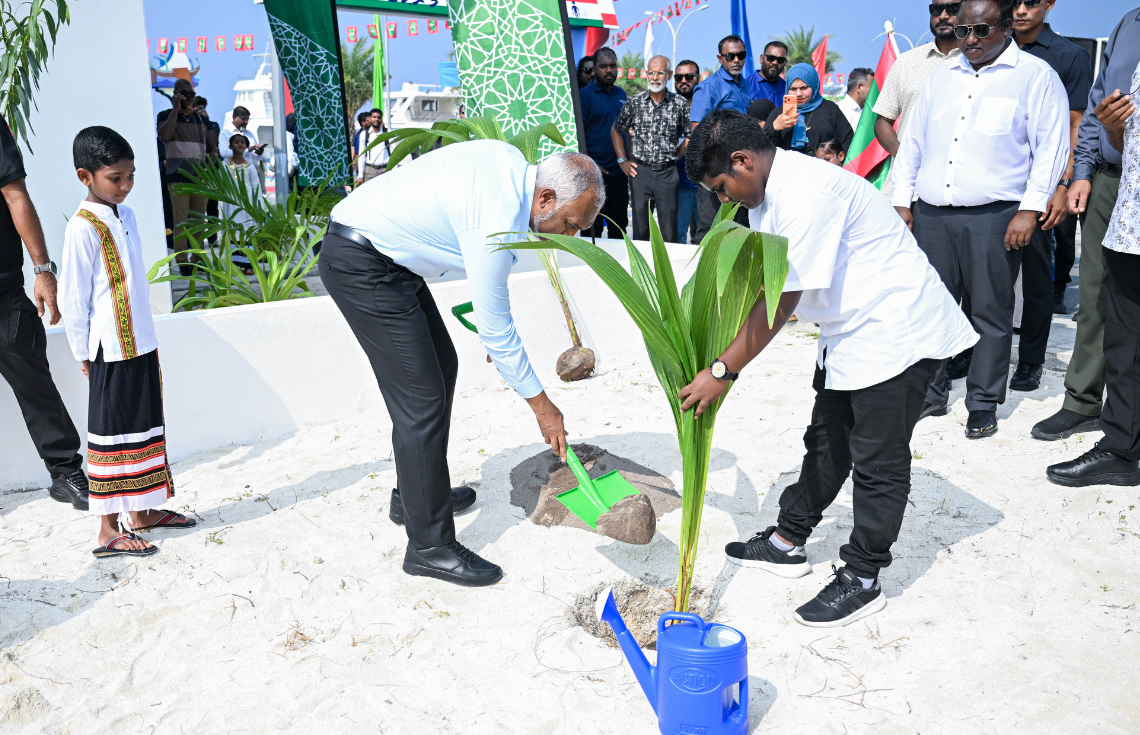 ޒިންމާއެއްގެ ގޮތުގައި ދެކި ރާއްޖެ ފެހިކުރުމުގެ މަސައްކަތް ކުރެއްވުމަށް ރައީސްގެ އިލްތިމާސެއް
