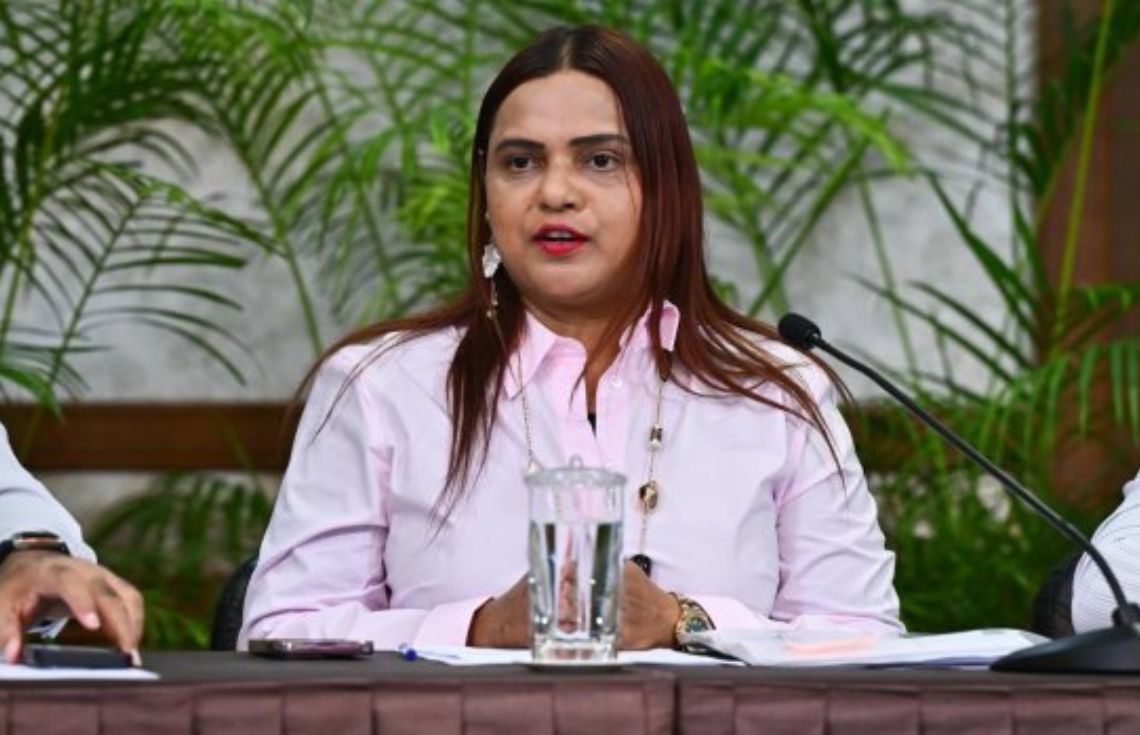 ރަސްމީ ދަތުރުފުޅެއްގައި ޚާރިޖީ ވަޒީރު ޗައިނާއަށް ފުރާވަޑައިގެންފި