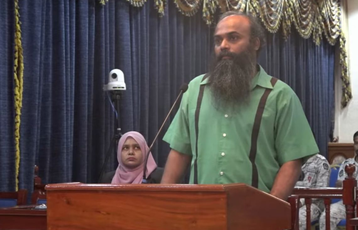 ދަރިފުޅު މަރާލި ފަރީދުގެ ކިބައިން މަރަށް މަރު ހިފަން ބޭނުންވާ ކަމަށް ޝުހާދުގެ މަންމައާއި ބައްޕަ ބުނެފި
