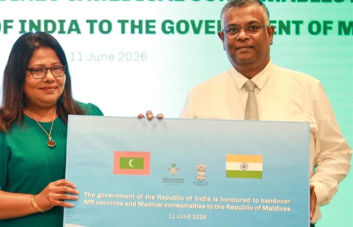 އިންޑިއާ ސަރުކާރުން ރާއްޖެއަށް 20 ހާސް ޑޯސްގެ ހިމަބިހި ވެކްސިން ހަދިޔާކޮށްފި