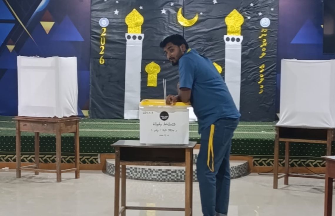 ފީއަލީގައި އެމްޑީޕީ އިންތިޚާބު: އިތުބާރު ފެކްޝަނުން ވޯޓު ފޮށި ހިފައިގެން ފިލައިފި