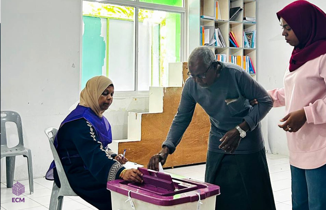 މީދޫ ކައުންސިލް އިންތިޚާބު: 2 ޖެހުމާ ހަމައަށް 70 އިންސައްތަ މީހުން ވޯޓުލައިފި