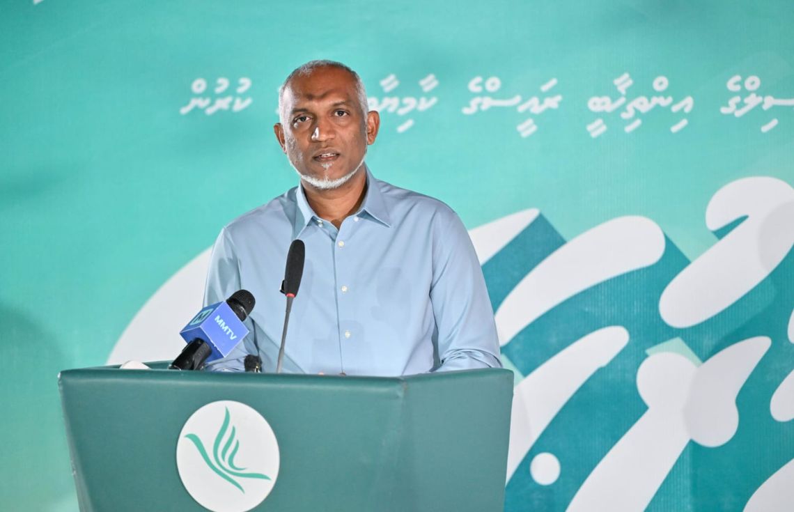 ޢަރަބިއްޔާގެ ދަރިވަރުން "ރެފިއުޖީންނަށް" ހެދި ދުވަސް ނިމިއްޖެ؛ އަންނަ އަހަރު ކިޔަވައިދޭނީ އާ ޢިމާރާތުގައި - ރައީސް