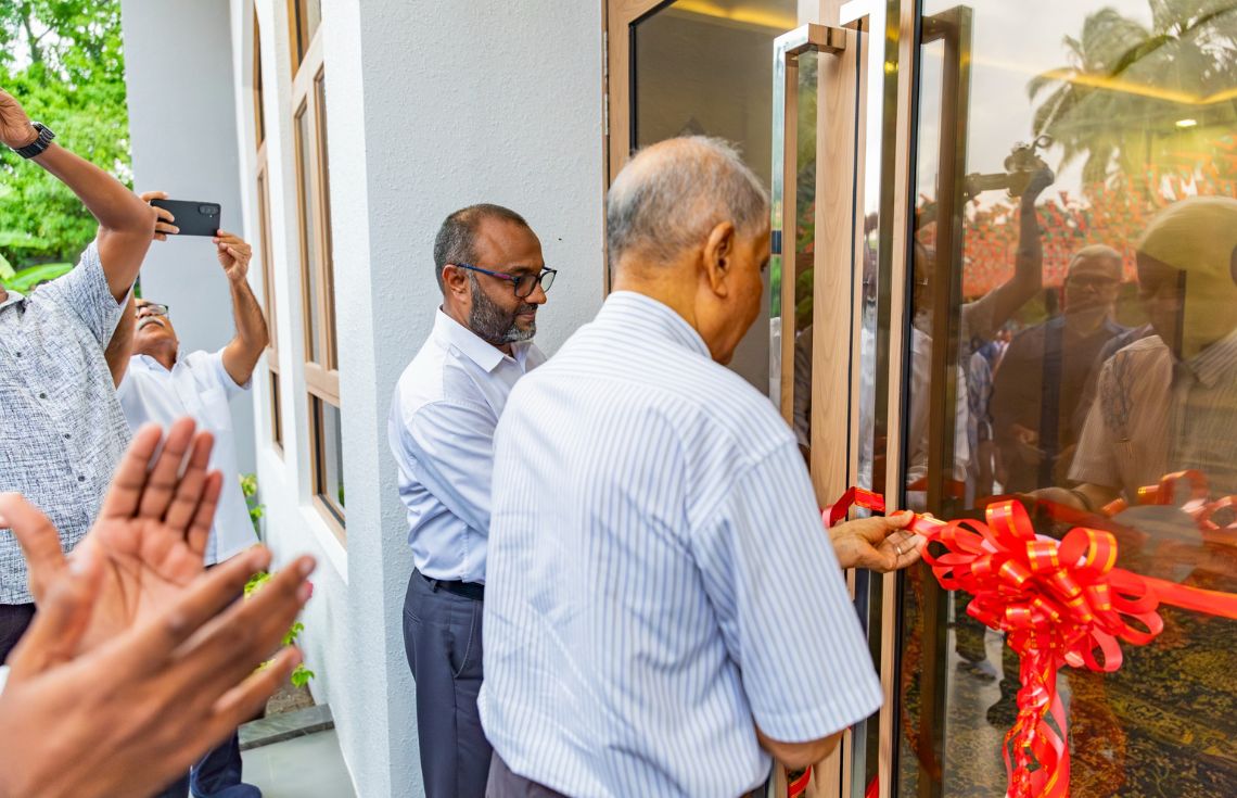 އައްޑޫ ސިޓީގެ ހުޅުދޫގައި ބިނާ ކުރި އައު މިސްކިތް ހުޅުވައިފި