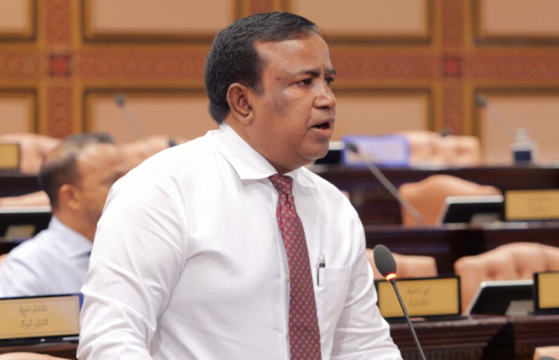ދުންފަތުގެ ޑިއުޓީ ރިވިއުކުރާ އިސްލާހަށް ޣަފޫރު ތާއީދުކުރައްވައިފި