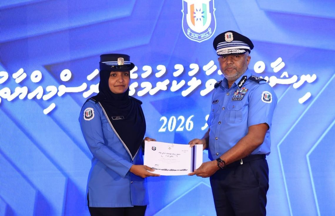 މާލެ އޭރިއާގައި މަސައްކަތްކުރާ 84 ފުލުހަކަށް ޝަރަފުގެ ނިޝާން އަރުވައިފި