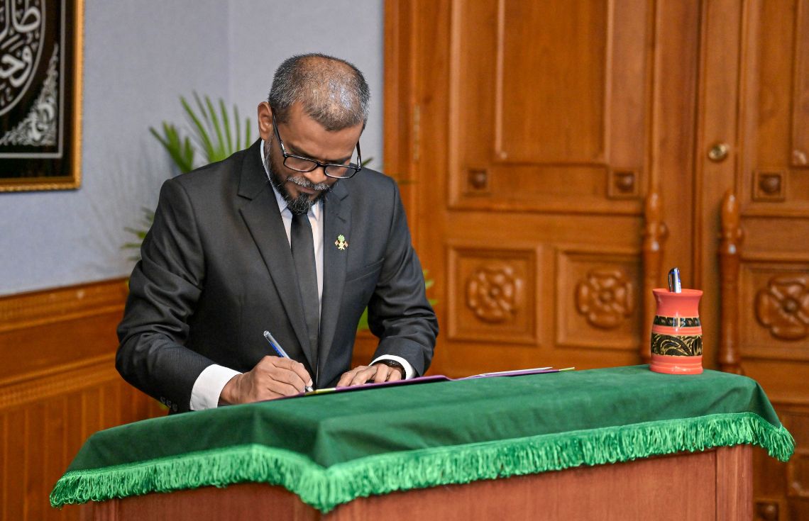 އީސީގެ ރައީސަކަށް ޝަކީލް އައްޔަން ކުރަން މަޖިލީހަށް ފޮނުވައިފި