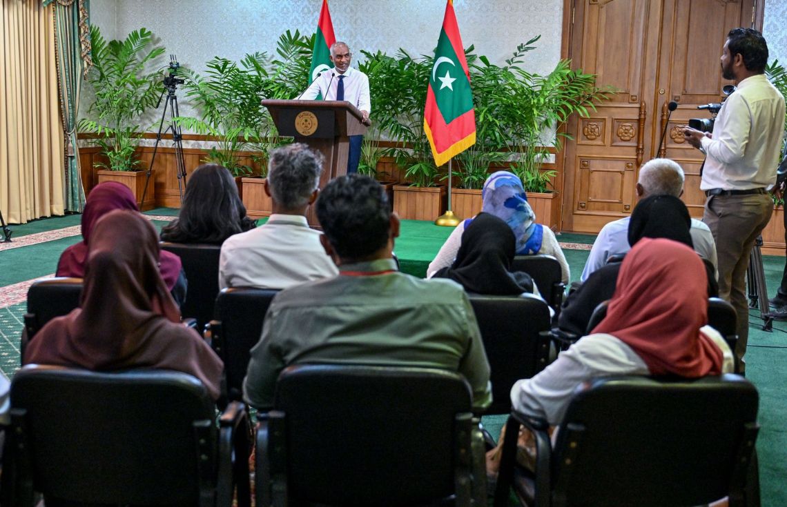އަލިފުށީ އެއަޕޯޓާއި ހޮސްޕިޓަލް މިދައުރު ތެރޭ ނިންމާ ޚިދުމަތްދޭން ފެށޭނެ: ރައީސް