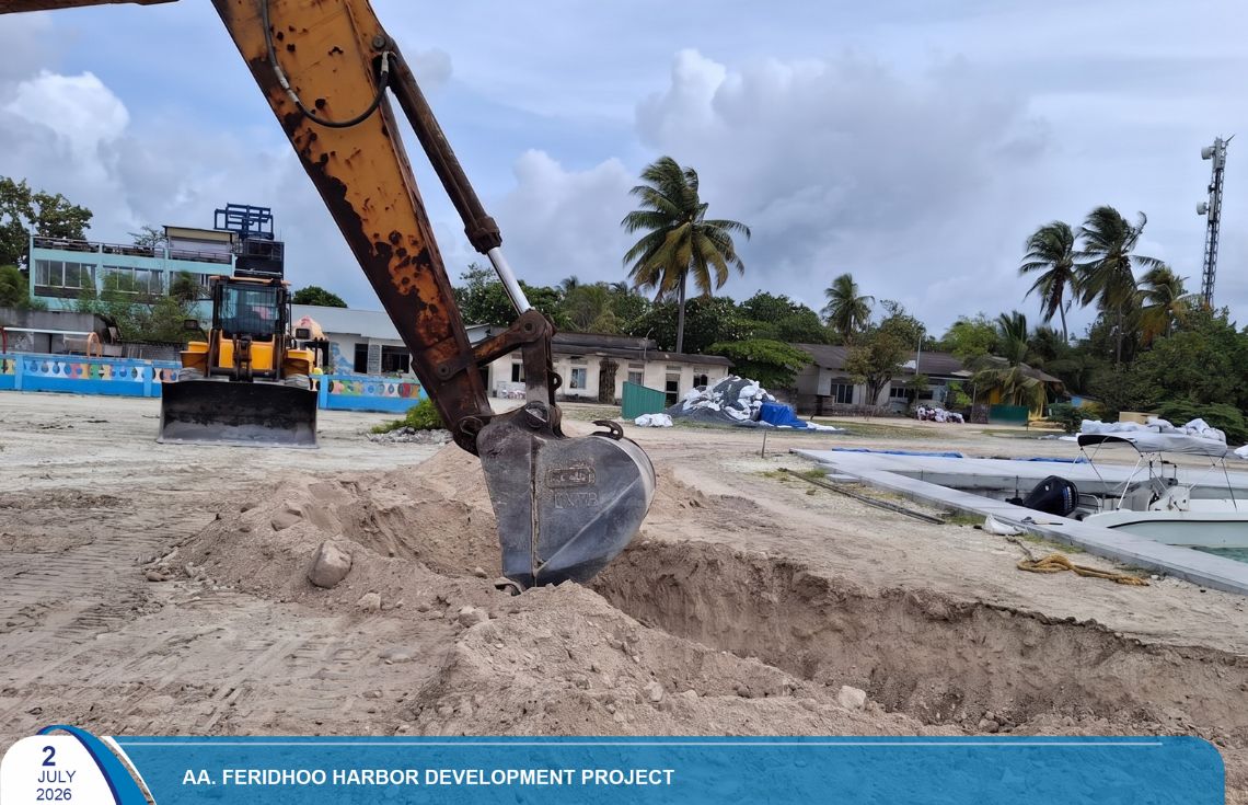 ފެރިދޫ ބަނދަރު ހެދުމުގެ މަޝްރޫއުގައި މިހާރު ކުރިއަށް ދަނީ ބޮލާޑް ޖެހުމުގެ މަސައްކަތް