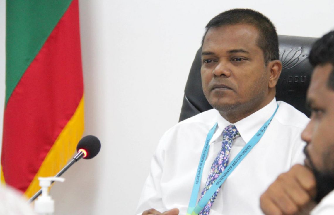 ސަރުކާރުން ސިވިލް ސާވަންޓުންނަށް ގެނެސްދެއްވި ލުޔާ އެއްކޮށް ނިޒާރު ރަތަށް!
