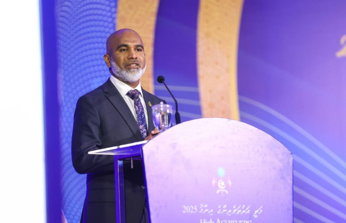 ދިރާސާތަކުން ދައްކަނީ އަޚްލާގު ރަނގަޅު ކުދިންނަށް މޮޅެތި ނަތީޖާ ހޯދުމަށް ފަސޭހަކަމަށް: ވަޒީރު ޑރ. ޝަފީޢު