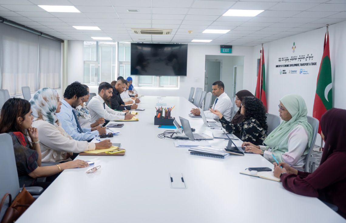 އިންޑިއާ-ރާއްޖެ މިނިވަން ވިޔަފާރީގެ އެއްބަސްވުމާ ގުޅޭގޮތުން ކަމާބެހޭ ދާއިރާތަކާ މާލީ ވުޒާރާއިން މަޝްވަރާކޮށްފި