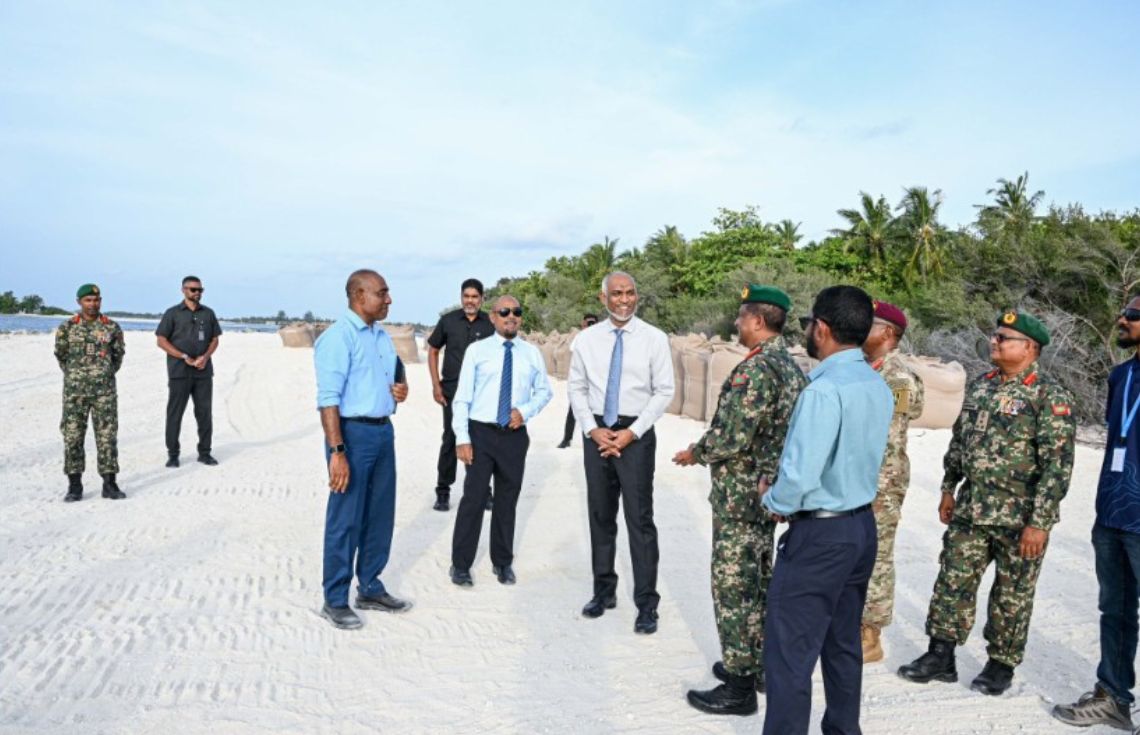 ގިރިފުށީގެ ބިން ހިއްކުމާއި ބަނދަރު ތަރައްޤީކުރުމުގެ މަޝްރޫޢު ރައީސުލްޖުމްހޫރިއްޔާ ބައްލަވާލައްވައިފި
