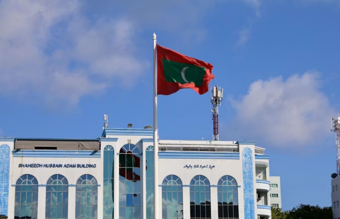 ވައްކަމާއި ފޭރުމުގައި ގެއްލުނު 8 ލައްކައަށްވުރެ ގިނަ ރުފިޔާ ފުލުހުން ހޯދައިފި