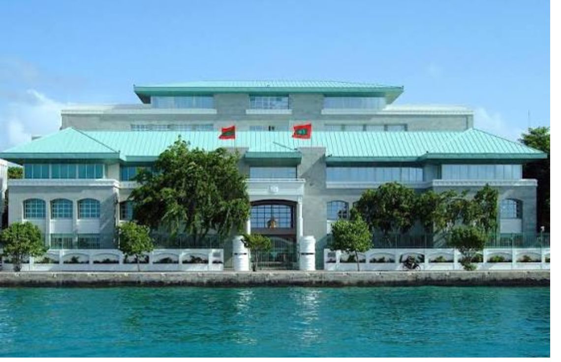 ފަތުރުވެރިކަމުގެ ބޭނުމަށް އައްޑޫ ސިޓީގެ އިދާރީ ދާއިރާގެ އިޚްތިޞާޞަށް ބަދަލުގެނައުމަށް ރައީސް ނިންމަވައިފި