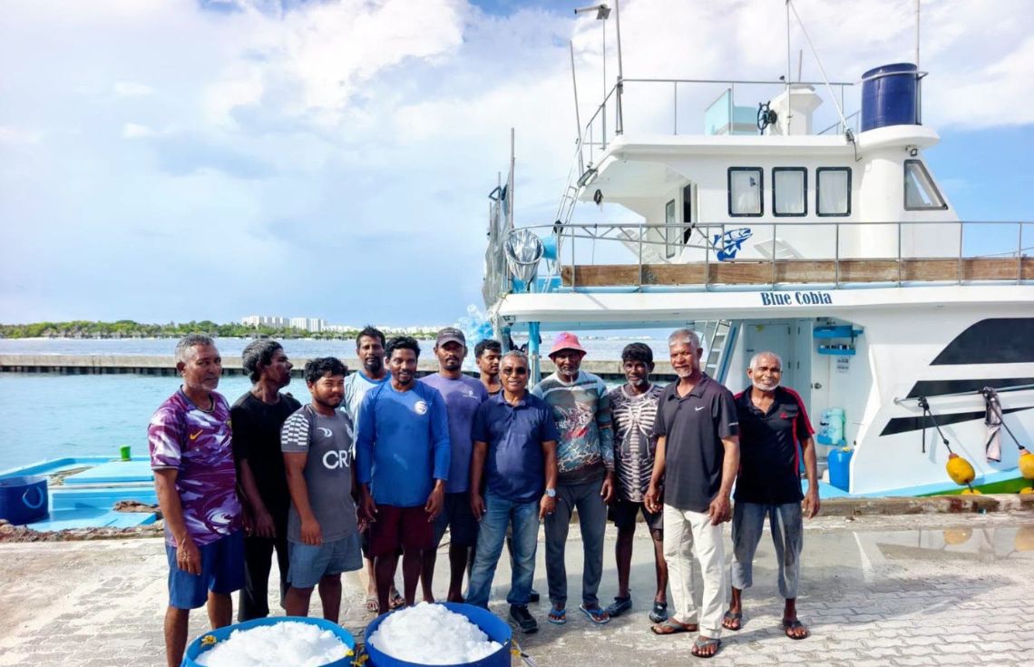 ކަނޑުއޮތްގިރިން މަސްވެރިންނަށް އައިސް ވިއްކަން ފަށައިފި