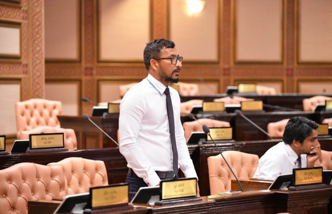 އެމްޑީޕީގެ ދެ ދައުރުގައި 751 މުވައްޒަފުން ވަކިކުރި، މި ސަރުކާރުން އެކަން ނުކުރާނެ: ފަލާހު