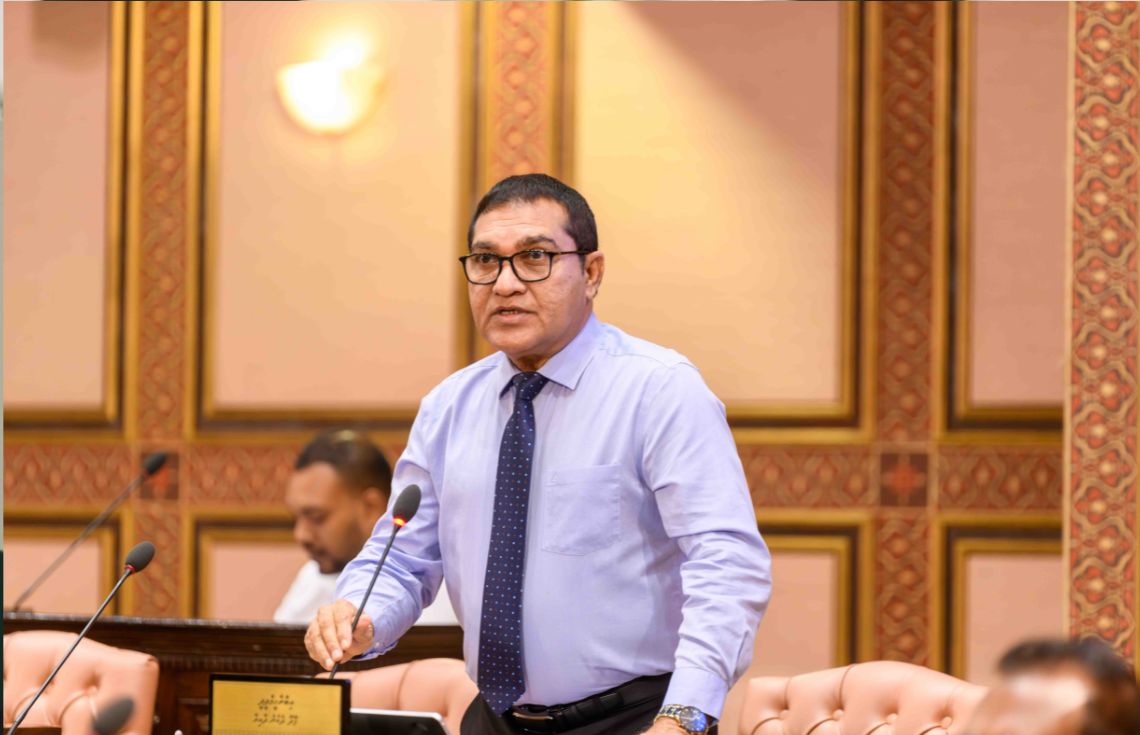 އެމްޑީޕީގެ ދެ ދައުރުގައި ވެސް އައްޑޫގެ ކަރަންޓުގެ މައްސަލައަށް ހައްލެއް ނުހޯދުނު: މެންބަރު އިބްރާހީމްދީދީ