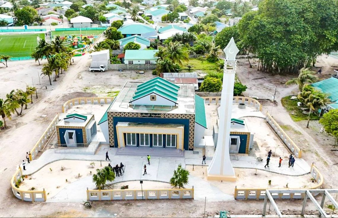 ތުރާކުނުގައި އިމާރާތްކުރާ 300 މީހުންގެ ޖާގައިގެ މިސްކިތުގެ ބޮޑު ބައެއް ނިމިއްޖެ