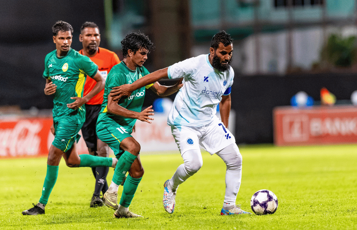 ކަޕް ވިނާސް ކަޕްގެ ފުރަތަމަ މެޗުގައި ނިއު ރޭޑިއަންޓާއި ބުރު ސްޕޯޓްސް