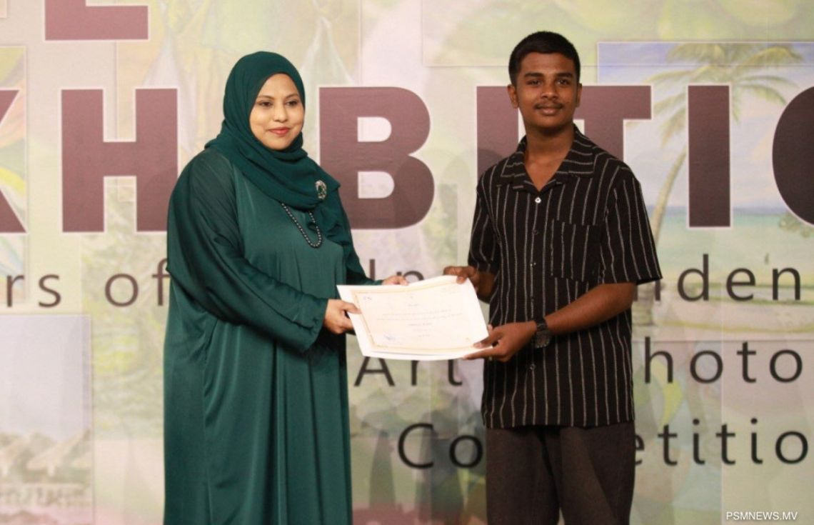 ފަންނުވެރިކަމުގެ ތެރެއިން ޤައުމީ ޖިހާދުތަކުގެ ހަނދާންތައް ދިރުވައި އާލާކުރެވޭނެ: ހީނާ