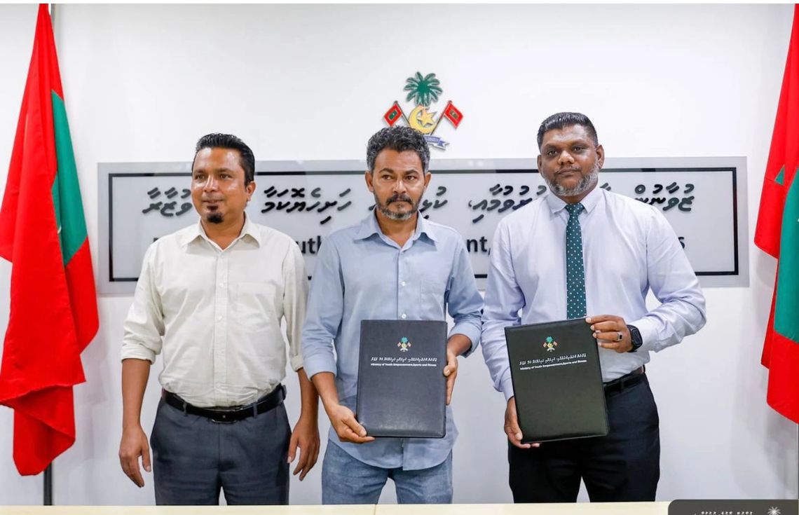 މަތިވެރީގައި ހޭންޑްބޯލް ކޯޓެއް ތަރައްގީކުރުމަށް ބަޔަކާ ހަވާލުކޮށްފި
